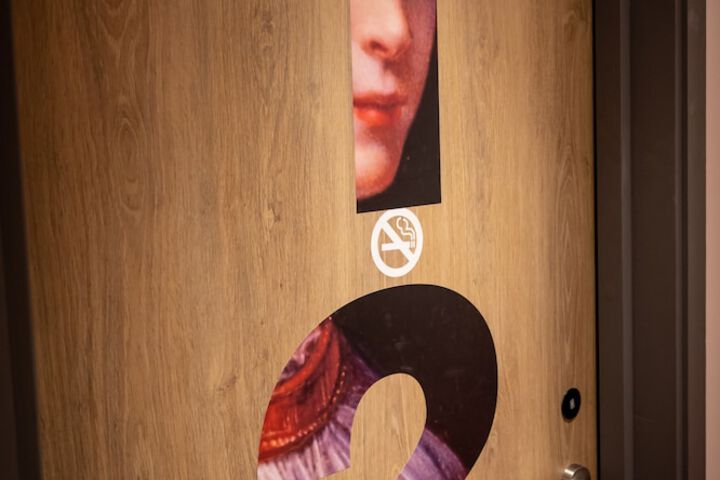 Room 5 of 63