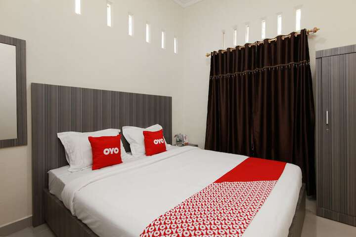 Room 16 of 36
