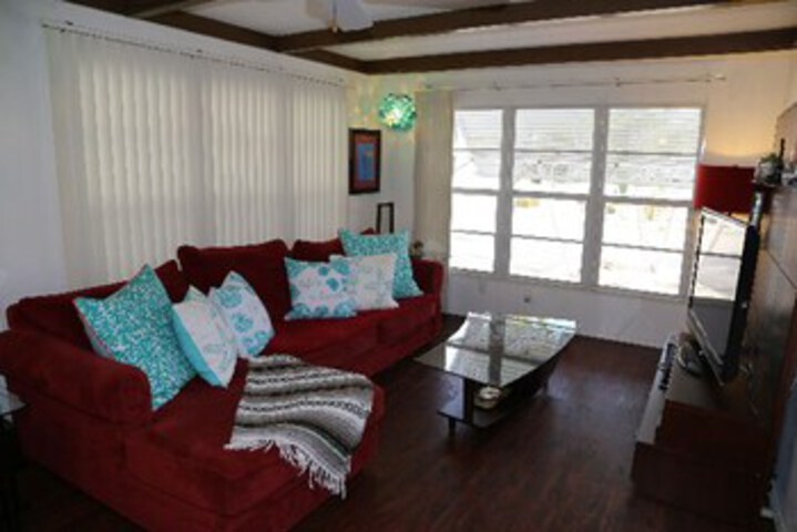 Room 13 of 25