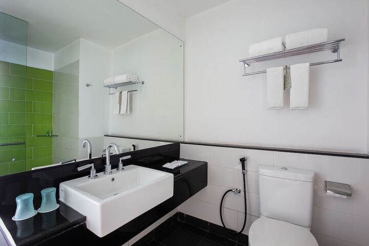 Room 12 of 29