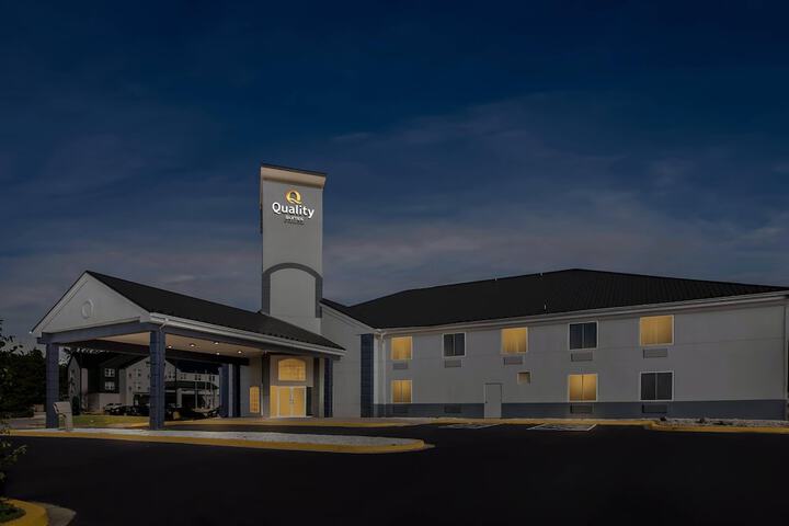 Hotel 85 of 89