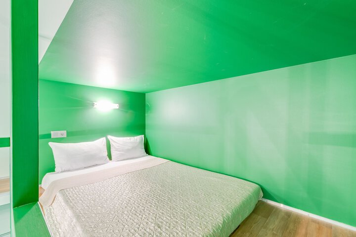 Room 16 of 69