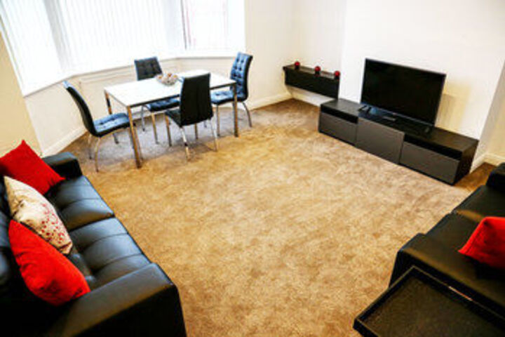 Room 12 of 30