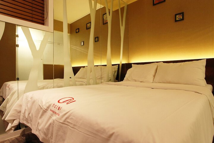 Room 43 of 71