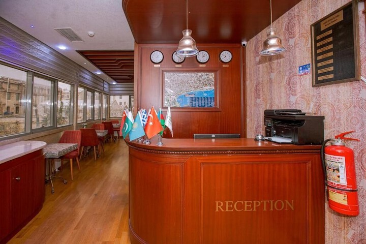 Room 33 of 46