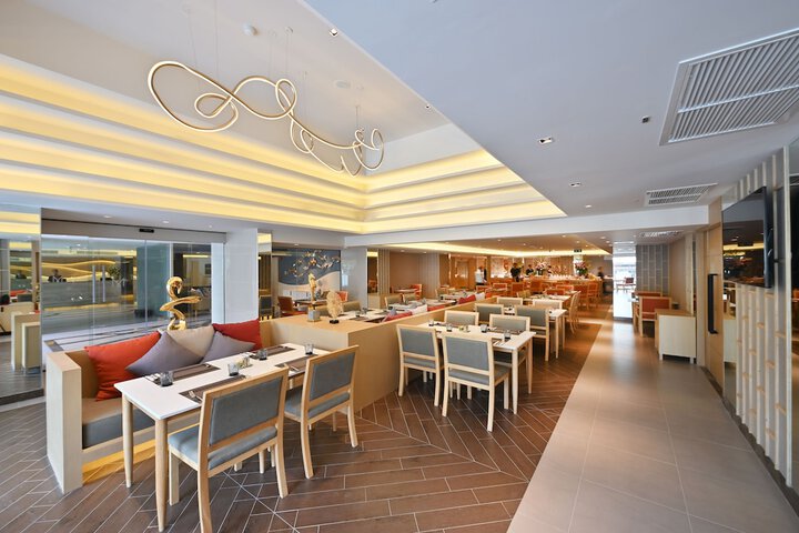 Dining 126 of 165