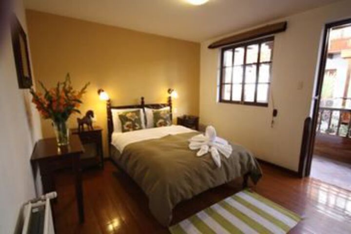 Room 8 of 16
