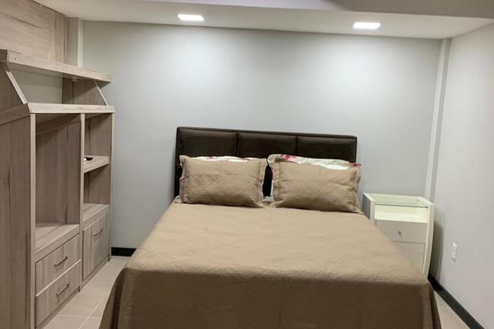 Room 4 of 5