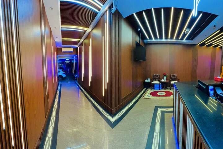 Hotel Interior 6 of 34