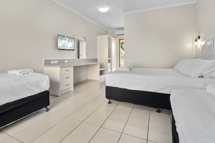 Room 8 of 46