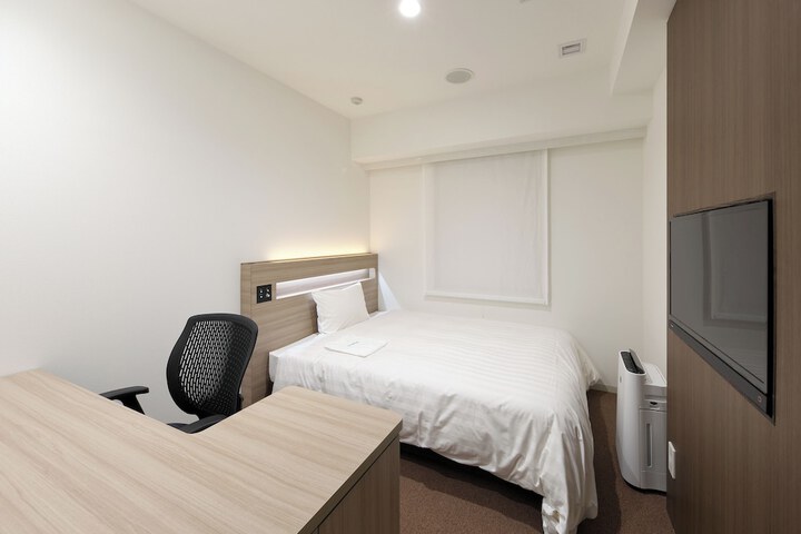 Room 18 of 46