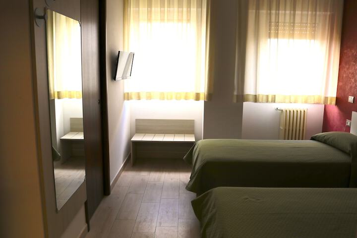 Room 48 of 63