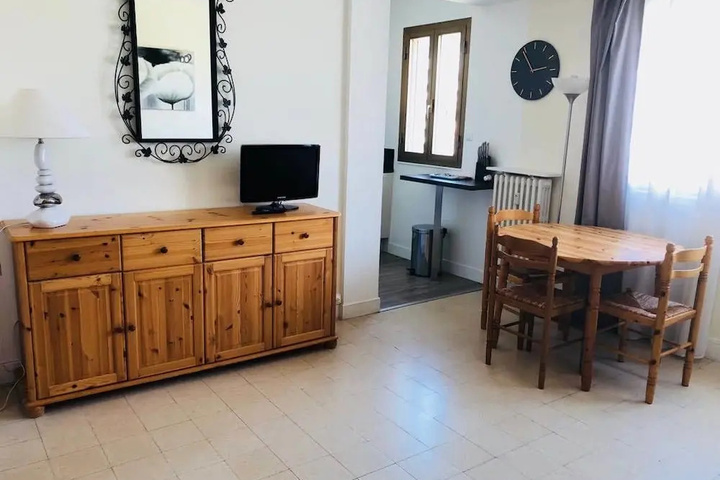 Room 3 of 14