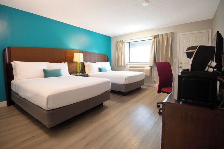 Room 6 of 35