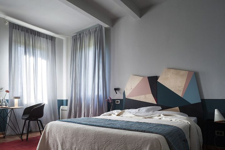 Room 4 of 35