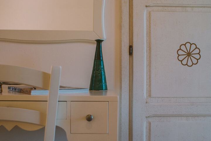Room 13 of 46