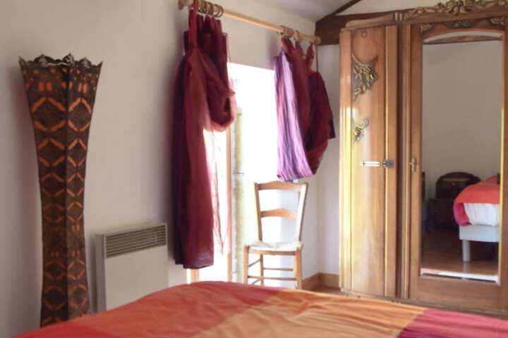 Room 47 of 320