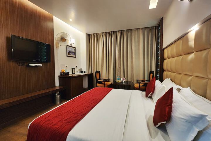 Room 54 of 174