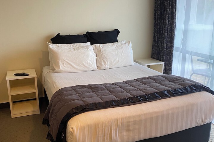 Room 19 of 35