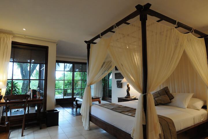 Room 4 of 131