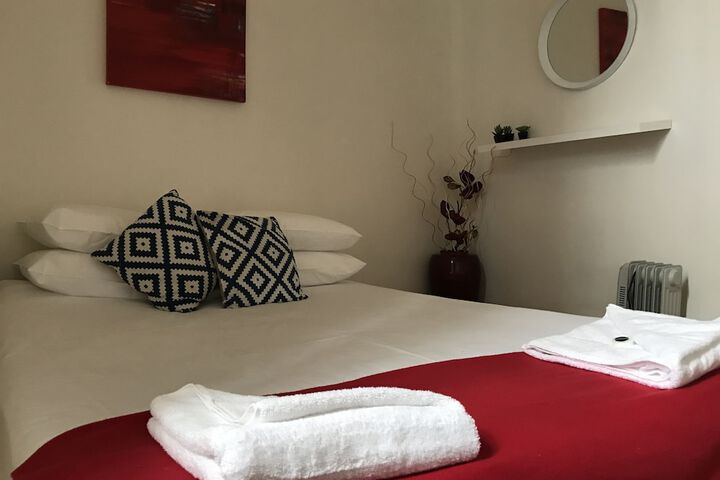 Room 7 of 40