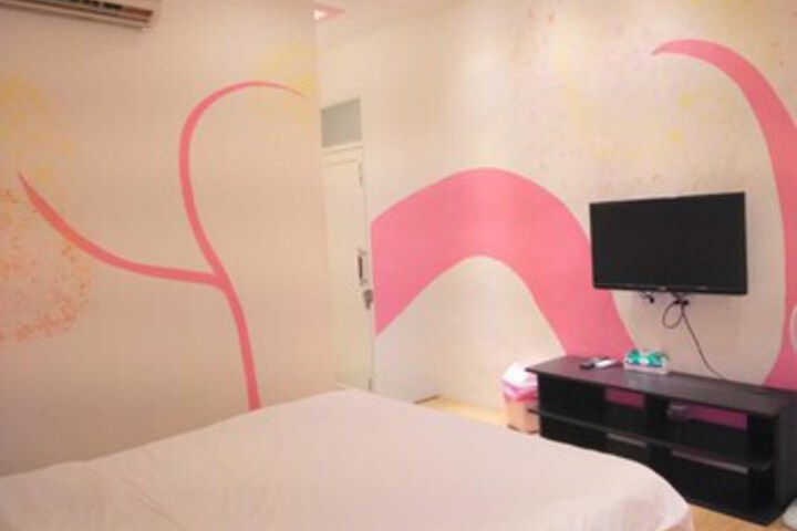 Room 19 of 22
