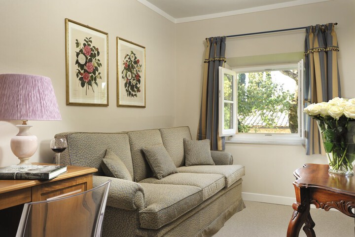 Room 14 of 63