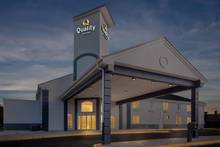 Hotel 87 of 89