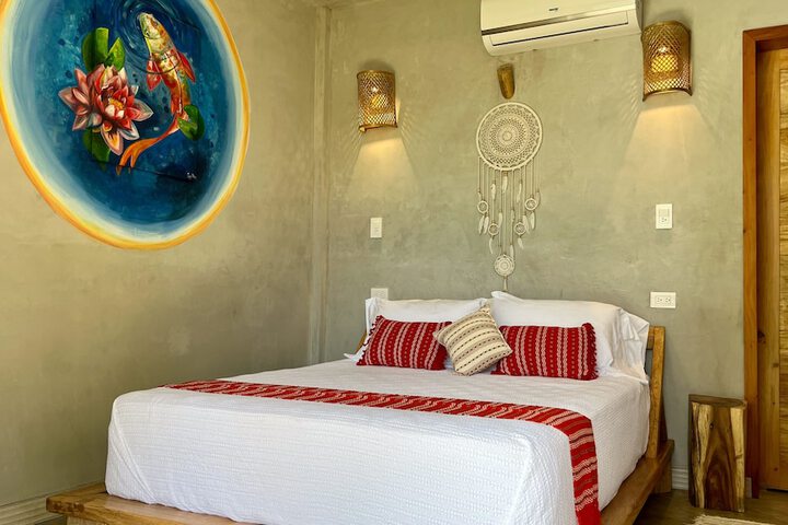 Room 2 of 53