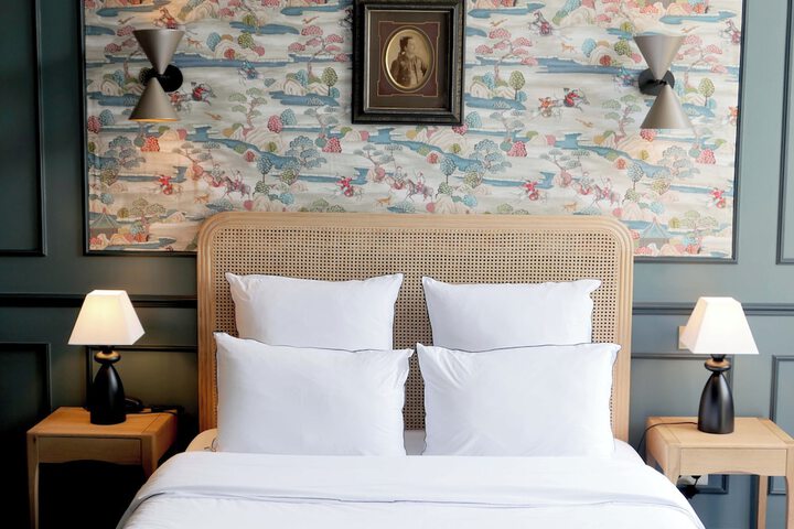 Room 28 of 44