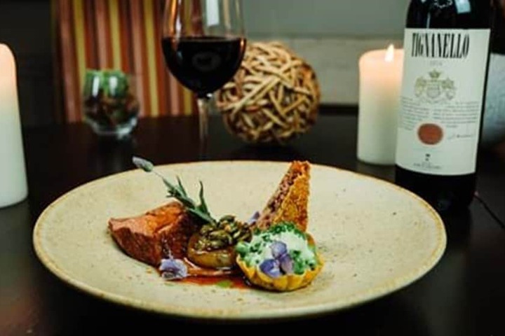 Dining 55 of 74