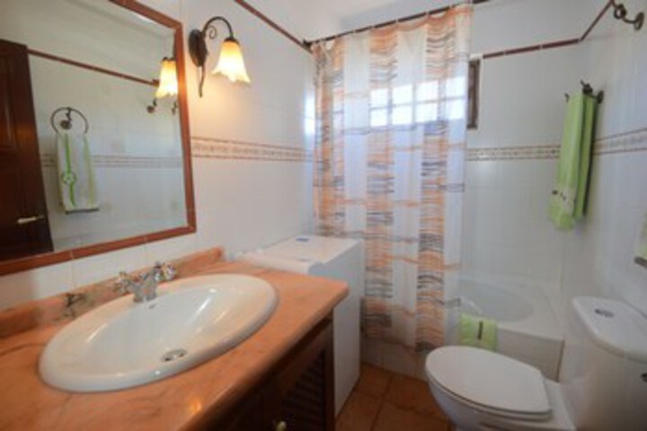 Room 3 of 21