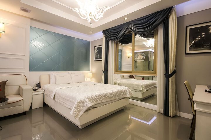 Room 39 of 42