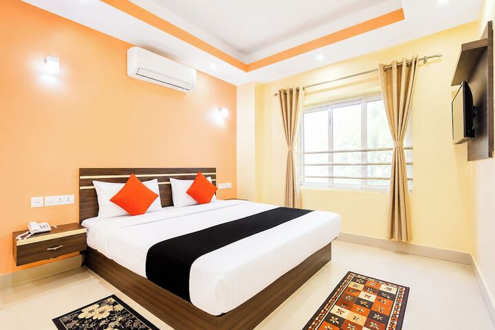 Hotel Dev Bhumi Puri