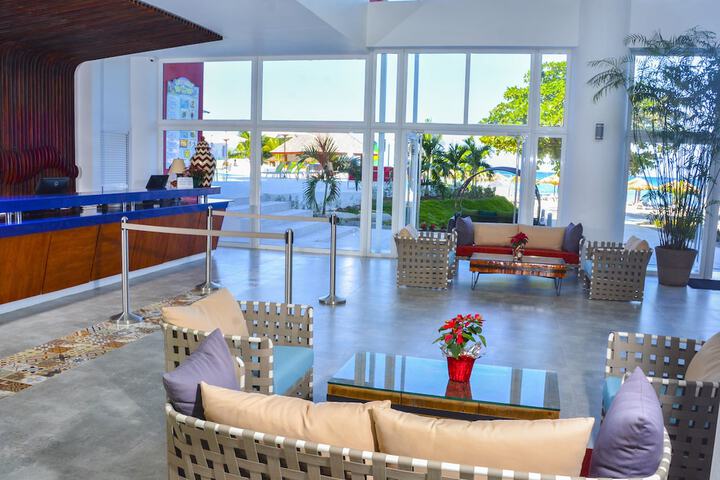 Hotel Interior 10 of 98