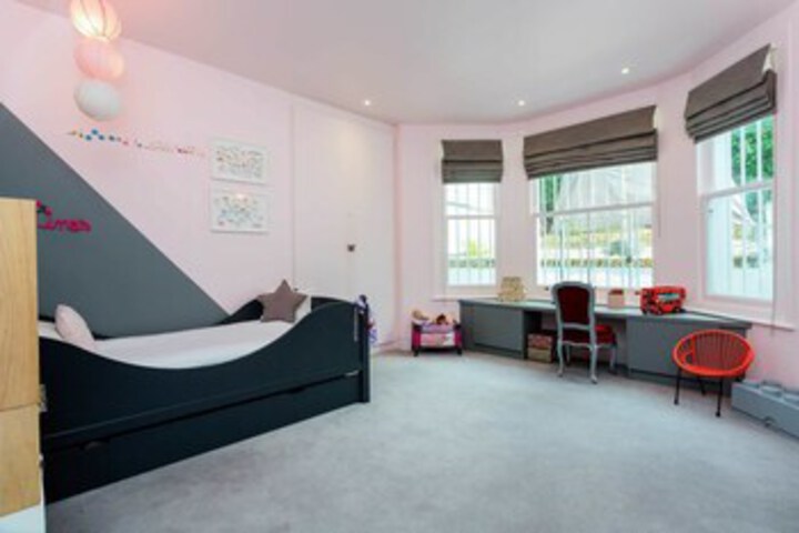 Room 14 of 23