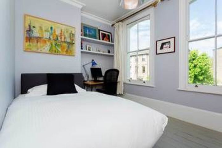 Room 8 of 28