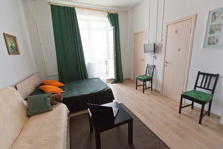 Room 73 of 97