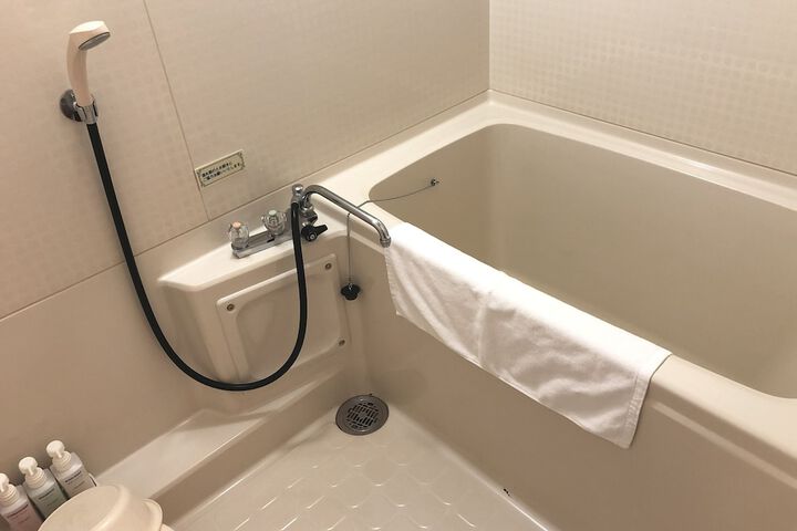 Room 12 of 43