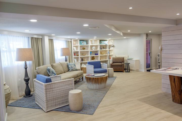 Hotel Interior 3 of 40