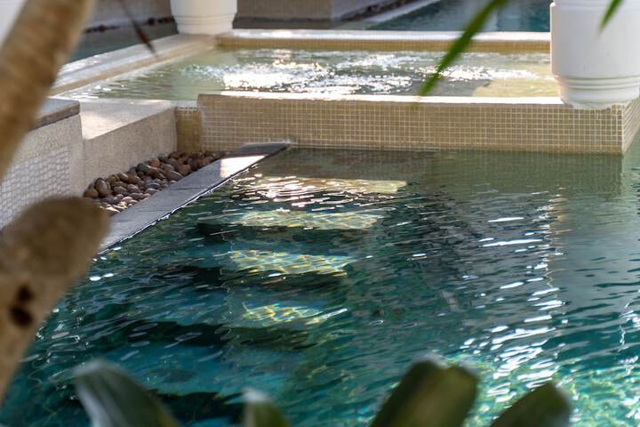 Pool 62 of 90