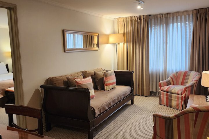 Room 26 of 105
