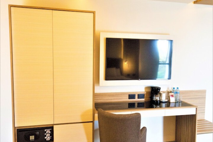 Room 21 of 115