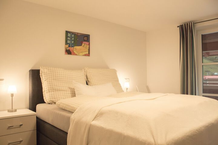 Room 2 of 47