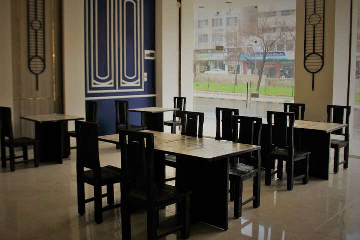 Dining 32 of 57