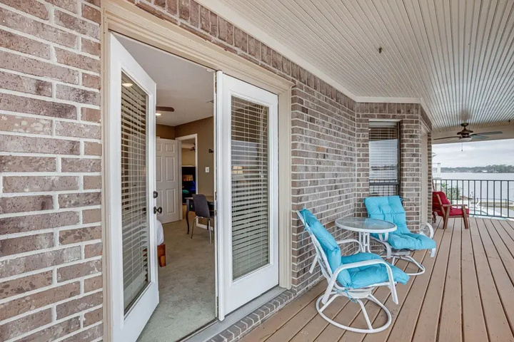 Terrace/Patio 8 of 20
