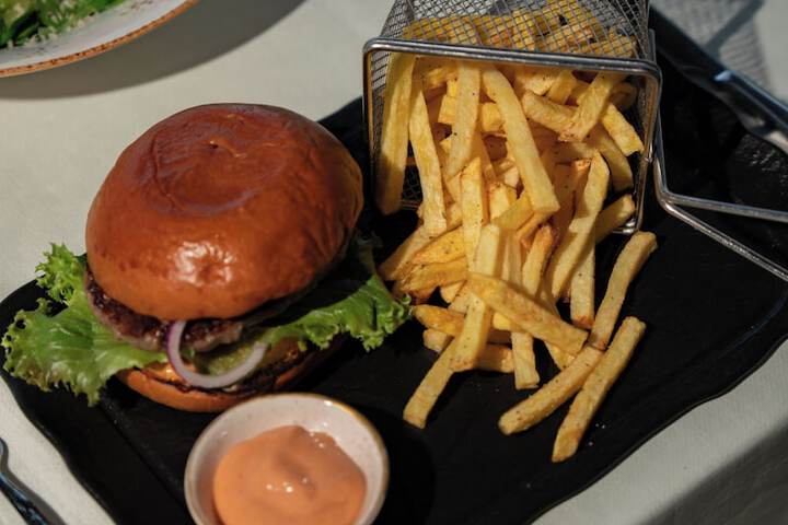 Dining 46 of 60