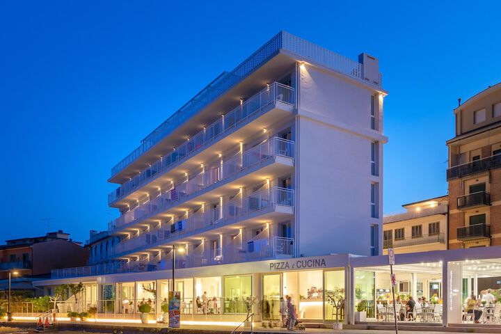 Hotel 76 of 78