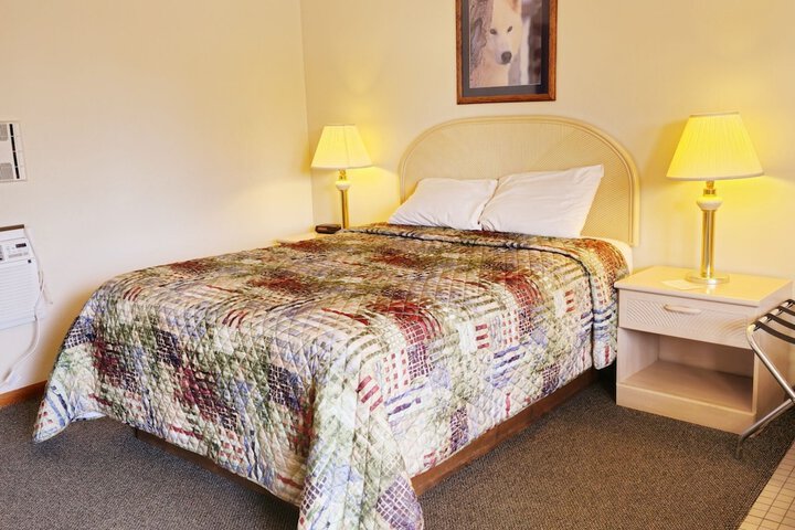 Room 27 of 120