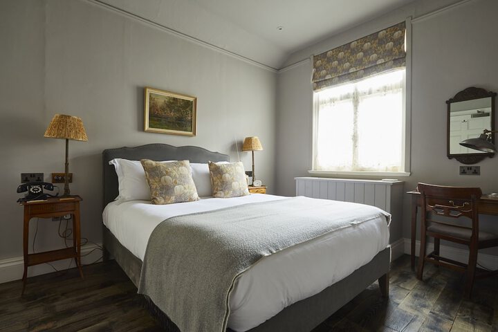 Room 2 of 80